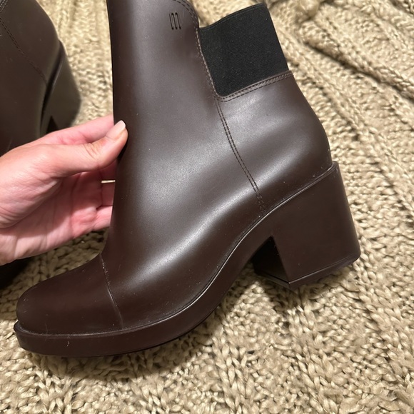 Melissa dark maroon rubber boot - Picture 3 of 5